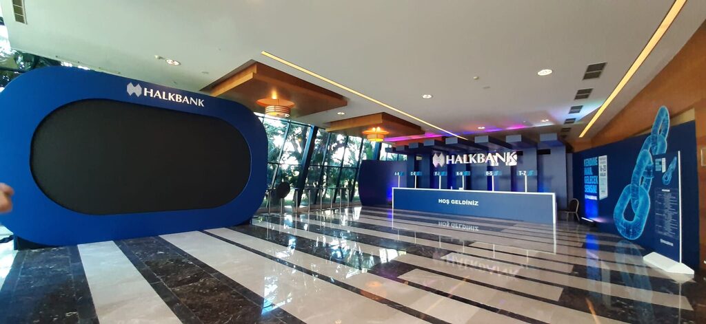 Fotoğraf Alanı — Halkbank