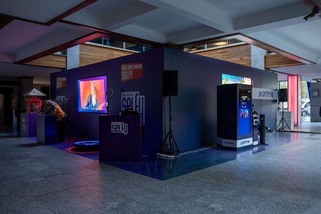 Teşhir Alanı — Türk Telekom